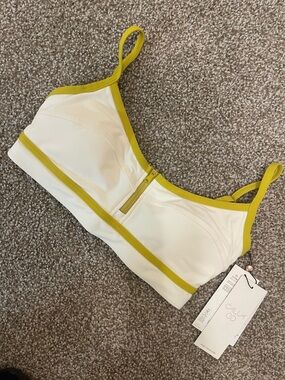 CALIA White Sports Bra with Yellow Trim – Front Zip Support